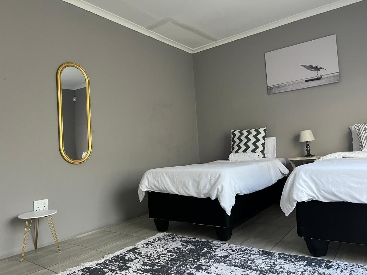 Apartamento Otis Self Catering Walvis Bay Exterior foto
