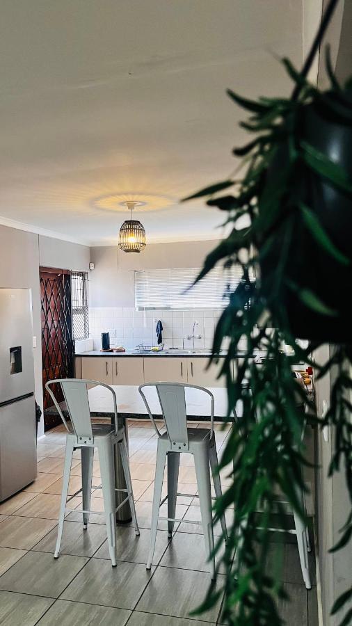 Apartamento Otis Self Catering Walvis Bay Exterior foto