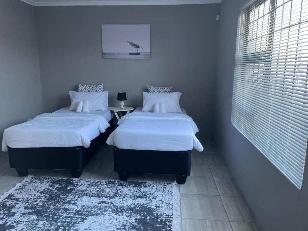 Apartamento Otis Self Catering Walvis Bay Exterior foto